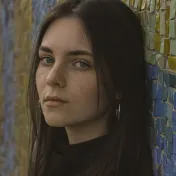Elena V.
